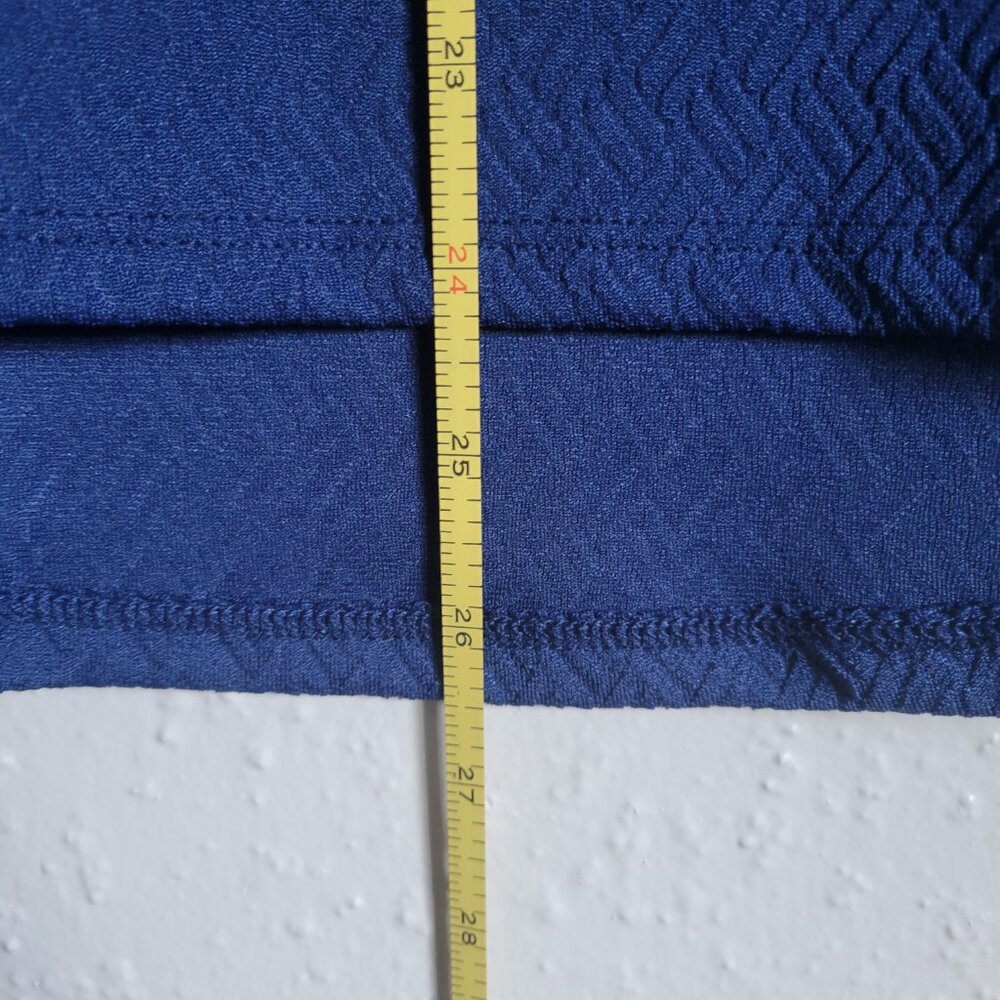 Liz Claiborne Woman's Blouse - Picture 6 of 6